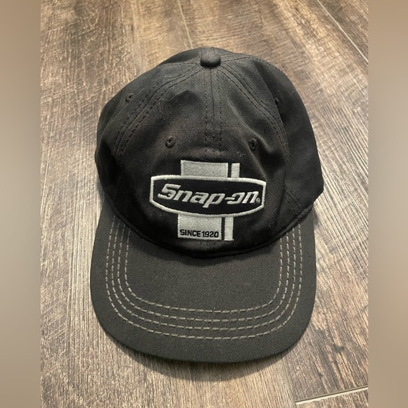 Snap On Hat - Picture 2 of 4